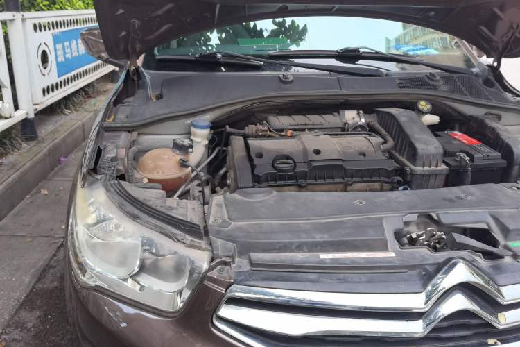 Used Citroen Elysee 2014 1.6L Manual Comfort Model Right Front Headlight
