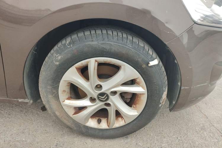 Used Citroen Elysee 2014 1.6L Manual Comfort Model Right Front Wheel Hub