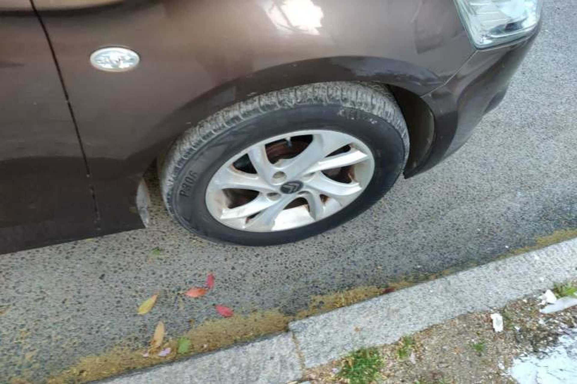 Used Citroen Elysee 2014 1.6L Automatic Fashion Model Right Front Wheel Hub
