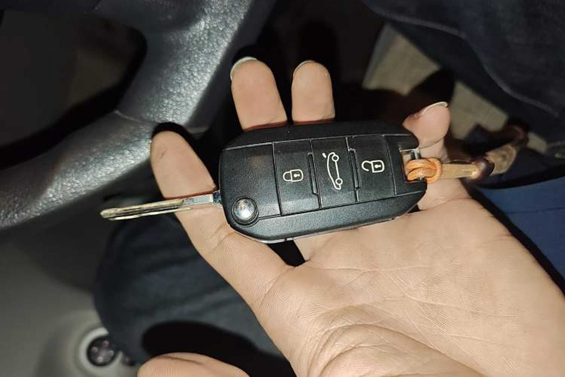 Used Citroen Elysee 2014 1.6L Manual Fashion Edition Vehicle Key