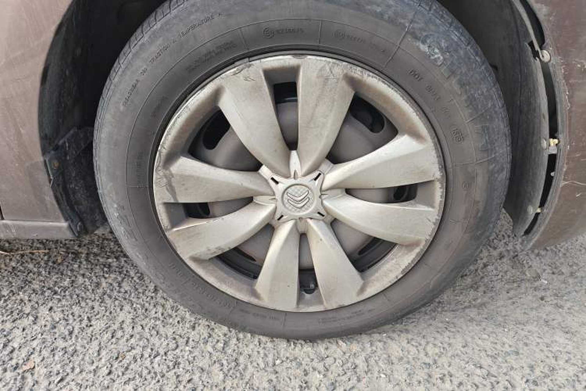 Used Citroen Elysee 2014 1.6L Manual Fashion Edition Right Front Wheel Hub
