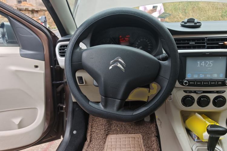 Used Citroen Elysee 2014 1.6L Automatic Fashion Model Steering Wheel