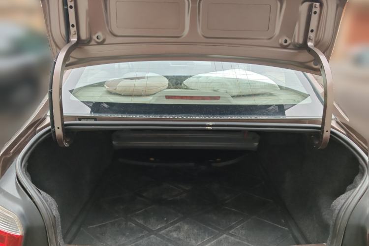 Used Citroen Elysee 2014 1.6L Automatic Fashion Model Trunk