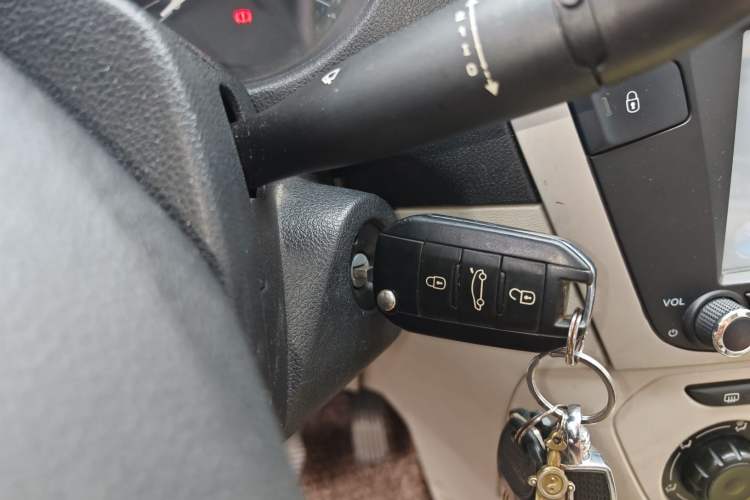 Used Citroen Elysee 2014 1.6L Automatic Fashion Model Vehicle Key
