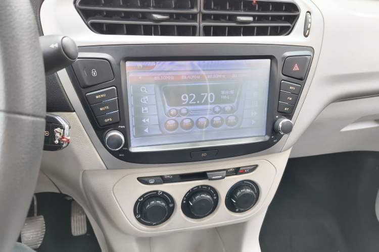 Used Citroen Elysee 2014 1.6L Manual Fashion Edition Audio And AC Panel