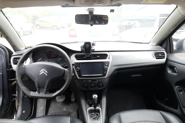 Used Citroen Elysee 2014 1.6L Automatic Fashion Model Center Console