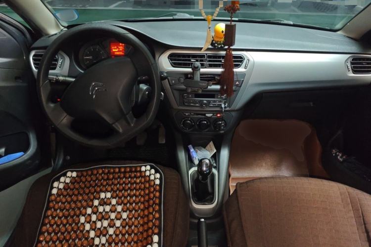 Used Citroen Elysee 2014 1.6L Manual Fashion Edition Center Console