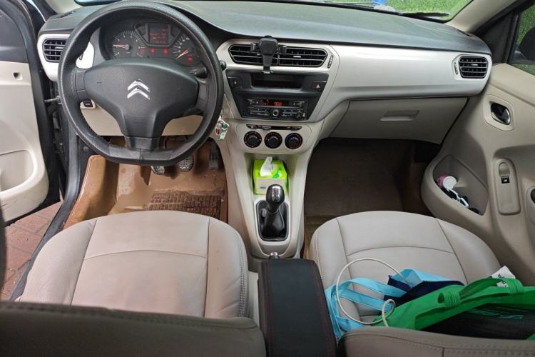 Used Citroen Elysee 2014 WTCC Commemorative Edition 1.6L Manual Fashion Model Center Console