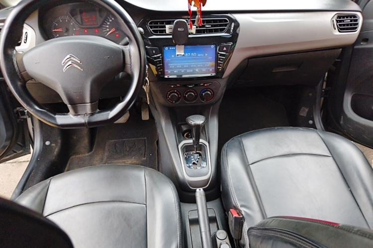 Used Citroen Elysee 2014 1.6L Automatic Fashion Model Center Console