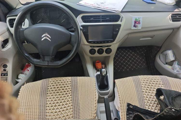 Used Citroen Elysee 2014 1.6L Manual Fashion Edition Center Console