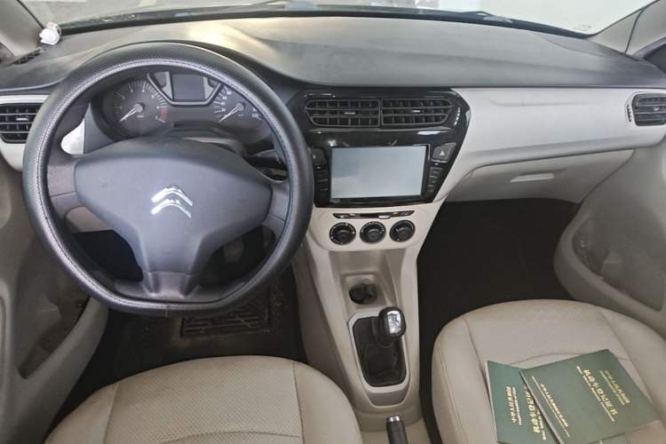 Used Citroen Elysee 2014 1.6L Manual Fashion Edition Center Console