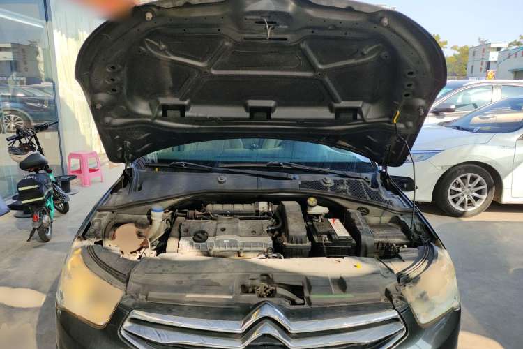 Used Citroen Elysee 2014 1.6L Manual Fashion Edition Engine Bay
