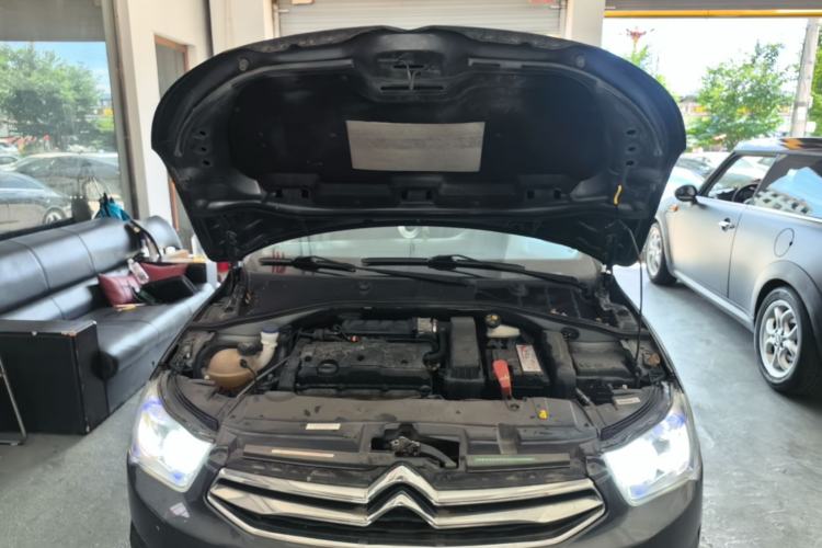 Used Citroen Elysee 2014 1.6L Manual Fashion Edition Engine Bay