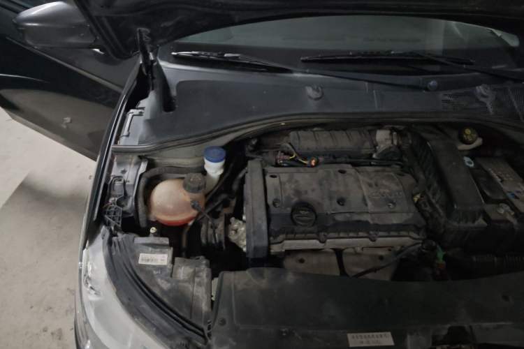 Used Citroen Elysee 2014 1.6L Manual Fashion Edition Engine Bay Right