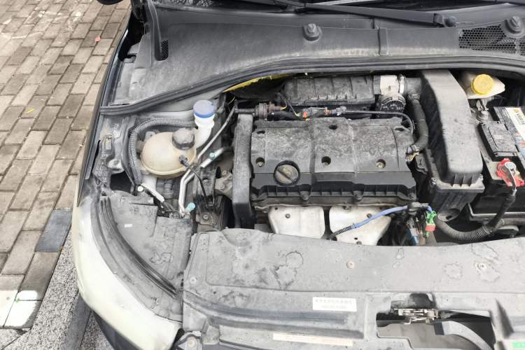 Used Citroen Elysee 2014 1.6L Manual Comfort Model Engine Bay Right