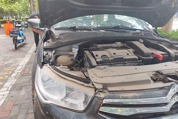 Used Citroen Elysee 2014 1.6L Manual Fashion Edition Engine Bay Right