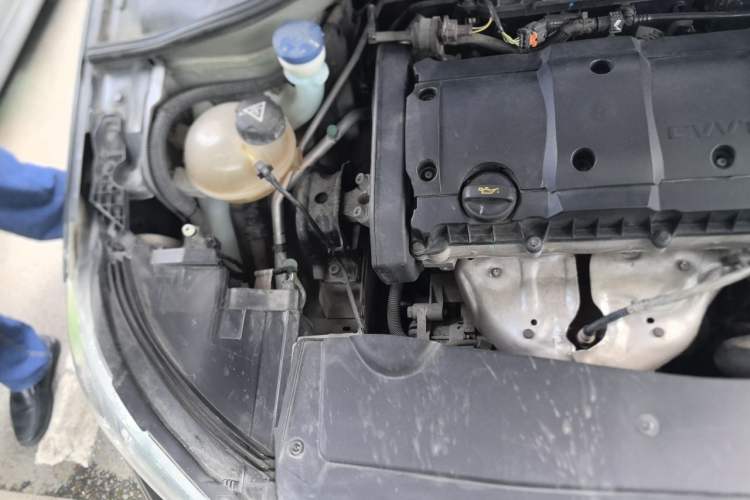 Used Citroen Elysee 2014 1.6L Manual Fashion Edition Engine Bay Right