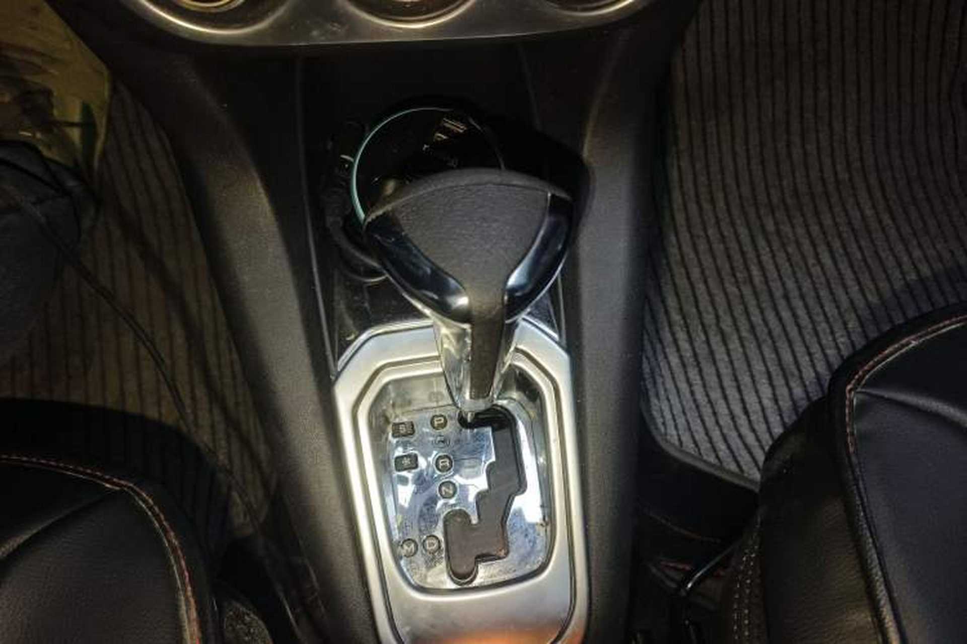 Used Citroen Elysee 2014 1.6L Automatic Comfort Model Gear Lever