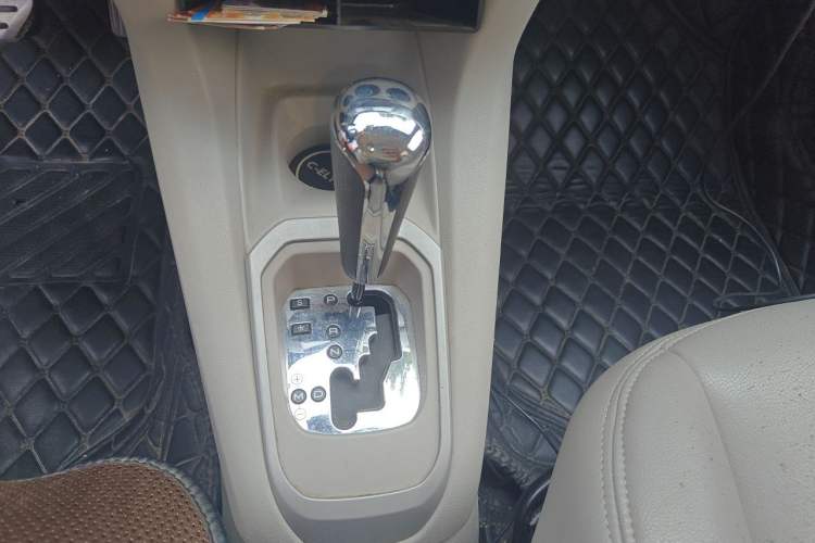 Used Citroen Elysee 2014 1.6L Automatic Fashion Model Gear Lever
