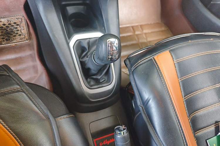 Used Citroen Elysee 2014 1.6L Manual Fashion Edition Gear Lever