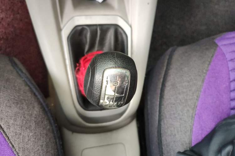 Used Citroen Elysee 2014 1.6L Manual Fashion Edition Gear Lever