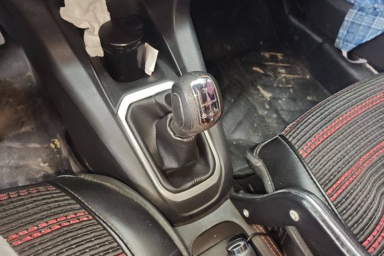 Used Citroen Elysee 2014 1.6L Manual Fashion Edition Gear Lever