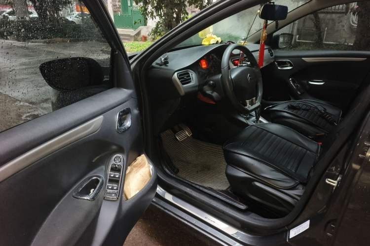 Used Citroen Elysee 2014 1.6L Automatic Comfort Model Interior 3