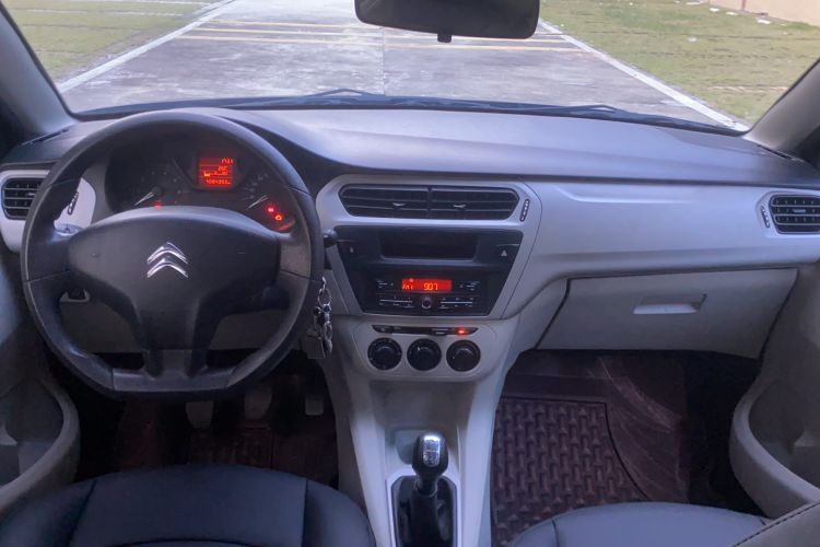 Used Citroen Elysee 2014 1.6L Manual Fashion Edition Interior 3