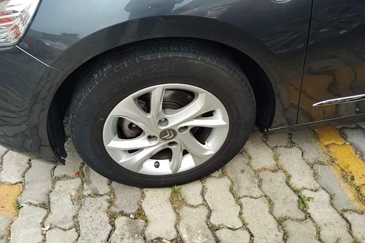 Used Citroen Elysee 2014 1.6L Automatic Comfort Model Left Front Wheel Hub