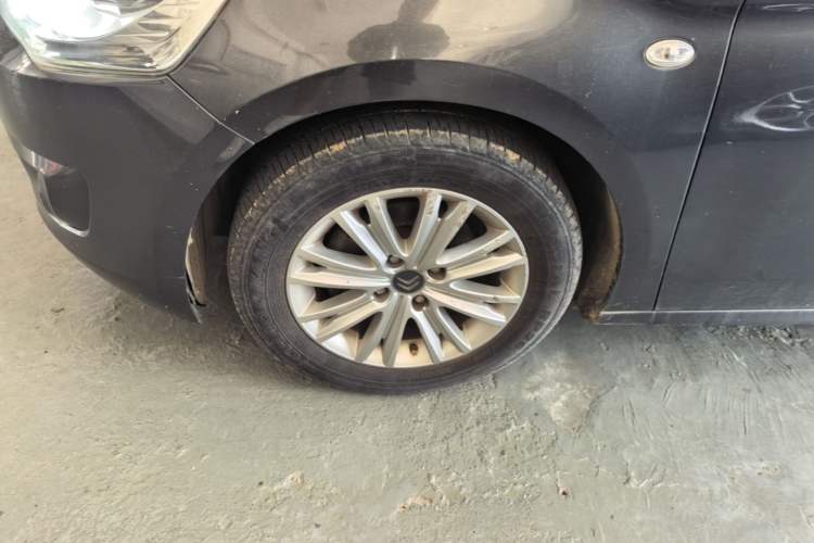 Used Citroen Elysee 2014 1.6L Manual Fashion Edition Left Front Wheel Hub