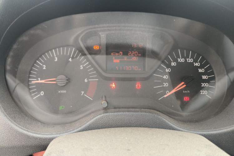 Used Citroen Elysee 2014 1.6L Manual Fashion Edition Odometer Close Up