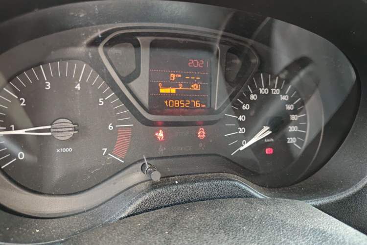 Used Citroen Elysee 2014 1.6L Manual Fashion Edition Odometer Close Up