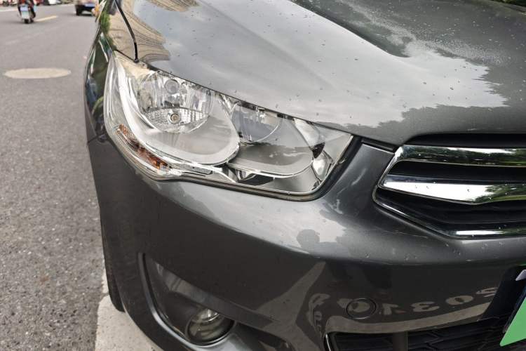 Used Citroen Elysee 2014 1.6L Manual Comfort Model Right Front Headlight