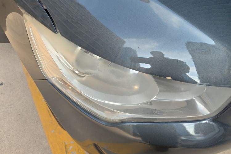 Used Citroen Elysee 2014 1.6L Manual Fashion Model with Sunroof CNG Version Right Front Headlight