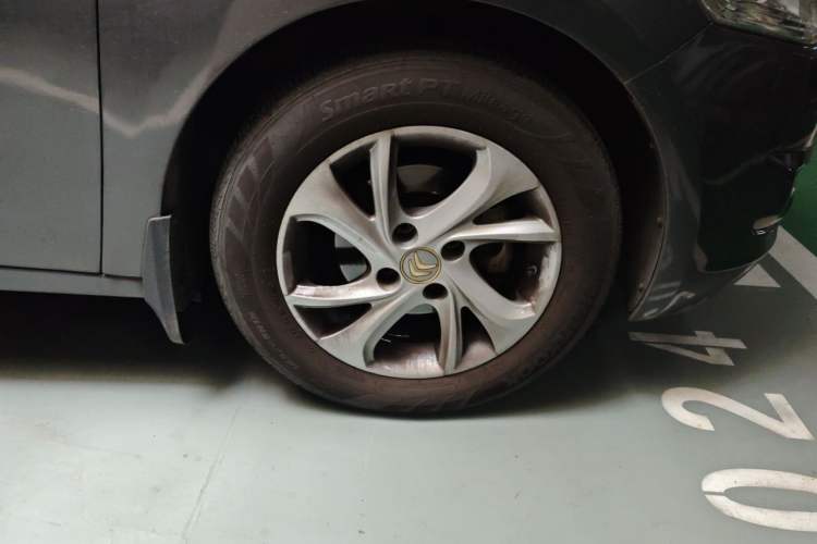 Used Citroen Elysee 2014 1.6L Manual Fashion Edition Right Front Wheel Hub