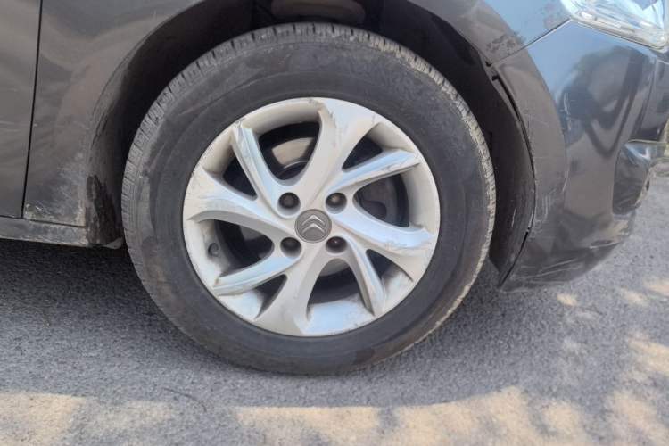 Used Citroen Elysee 2014 1.6L Manual Comfort Model Right Front Wheel Hub
