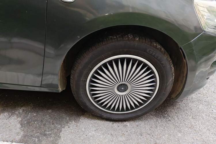 Used Citroen Elysee 2014 1.6L Automatic Fashion Model Right Front Wheel Hub