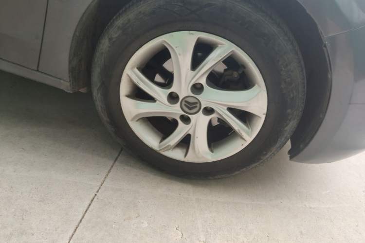 Used Citroen Elysee 2014 1.6L Manual Fashion Edition Right Front Wheel Hub