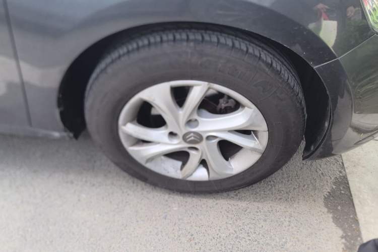 Used Citroen Elysee 2014 1.6L Manual Fashion Edition Right Front Wheel Hub