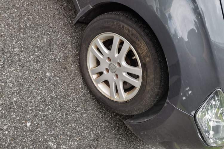 Used Citroen Elysee 2014 1.6L Automatic Fashion Model Right Front Wheel Hub