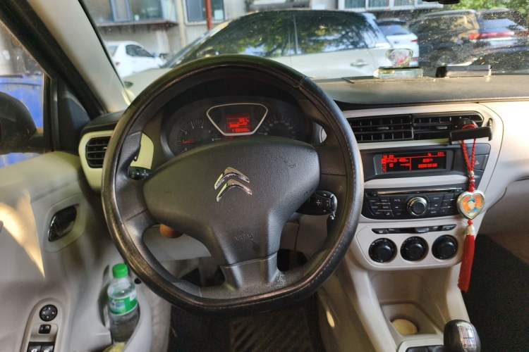 Used Citroen Elysee 2014 1.6L Manual Comfort Model Steering Wheel