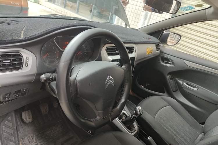 Used Citroen Elysee 2014 1.6L Manual Comfort Model Steering Wheel