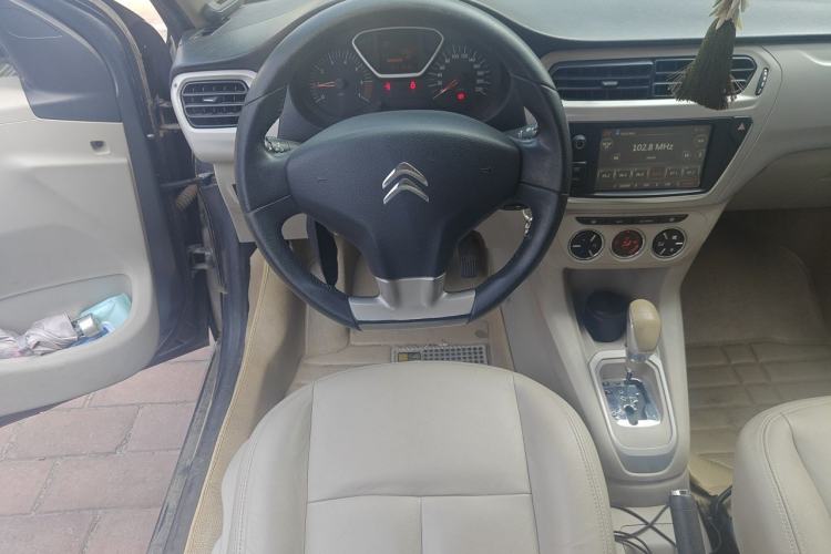 Used Citroen Elysee 2014 1.6L Automatic Luxury Model Steering Wheel