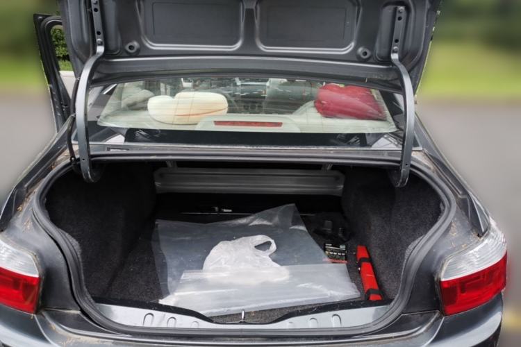 Used Citroen Elysee 2014 1.6L Automatic Fashion Model Trunk