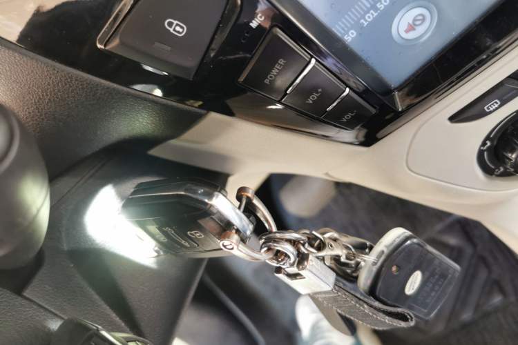 Used Citroen Elysee 2014 WTCC Commemorative Edition 1.6L Automatic Fashion Model Vehicle Key