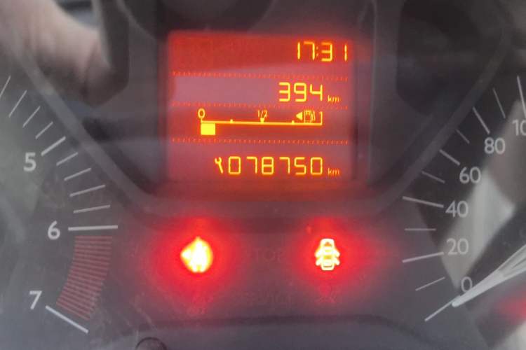 Used Citroen Elysee 2014 1.6L Manual Fashion Edition Odometer Close Up