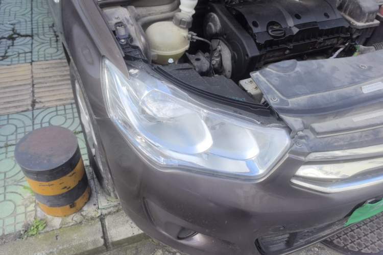 Used Citroen Elysee 2014 1.6L Manual Fashion Edition Right Front Headlight