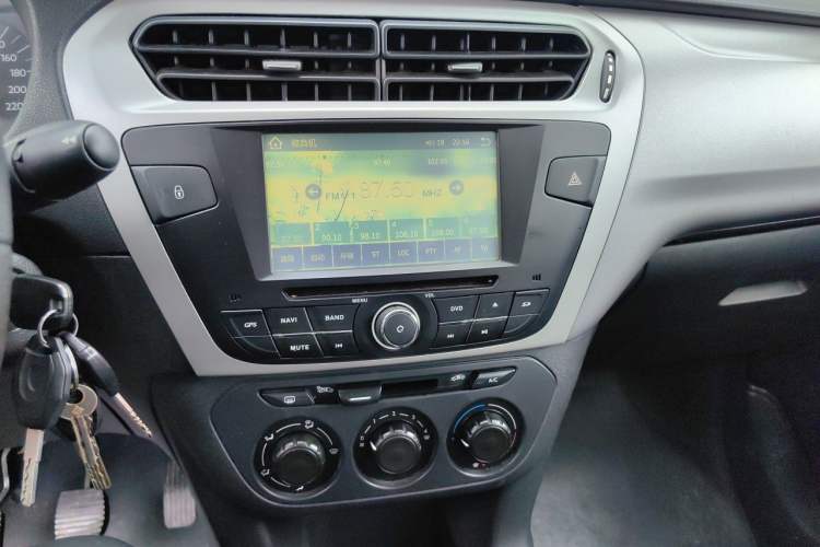 Used Citroen Elysee 2014 1.6L Manual Fashion Edition Audio And AC Panel