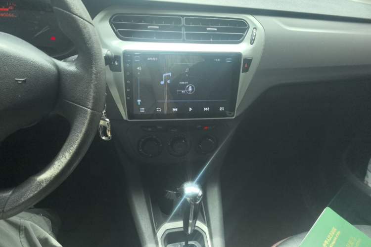 Used Citroen Elysee 2014 1.6L Automatic Fashion Model Audio And AC Panel