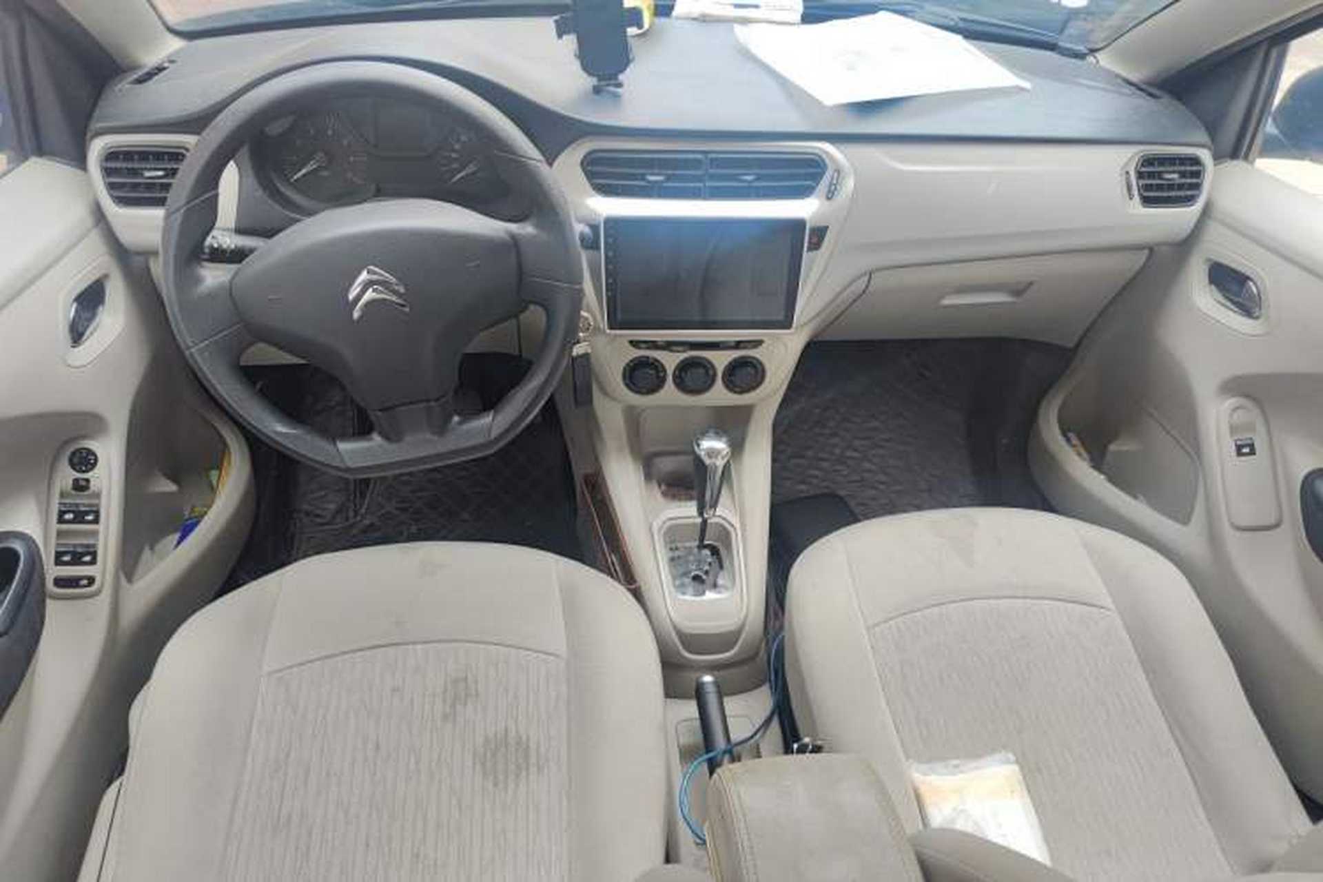 Used Citroen Elysee 2014 1.6L Automatic Fashion Model Center Console